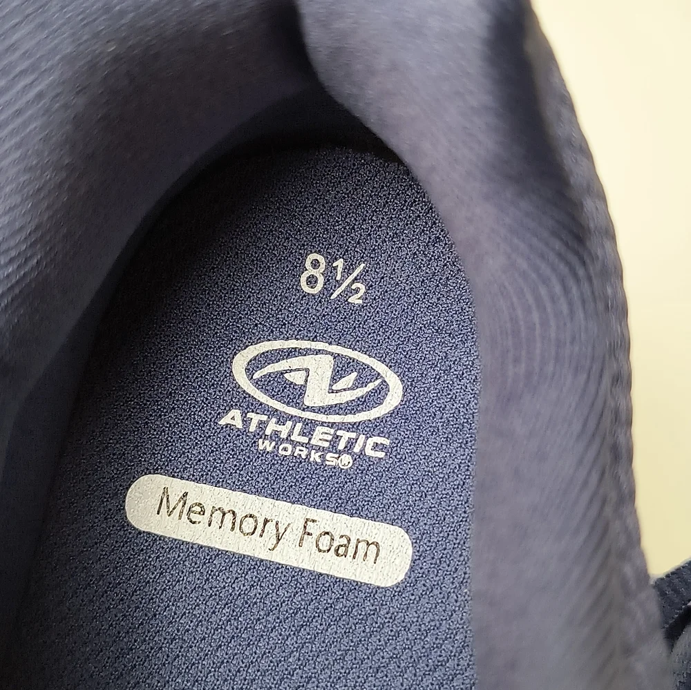 Women's Athletic Shoes Purple Size 8.5 Memory Foam Light Weight - Picture 5 of 9